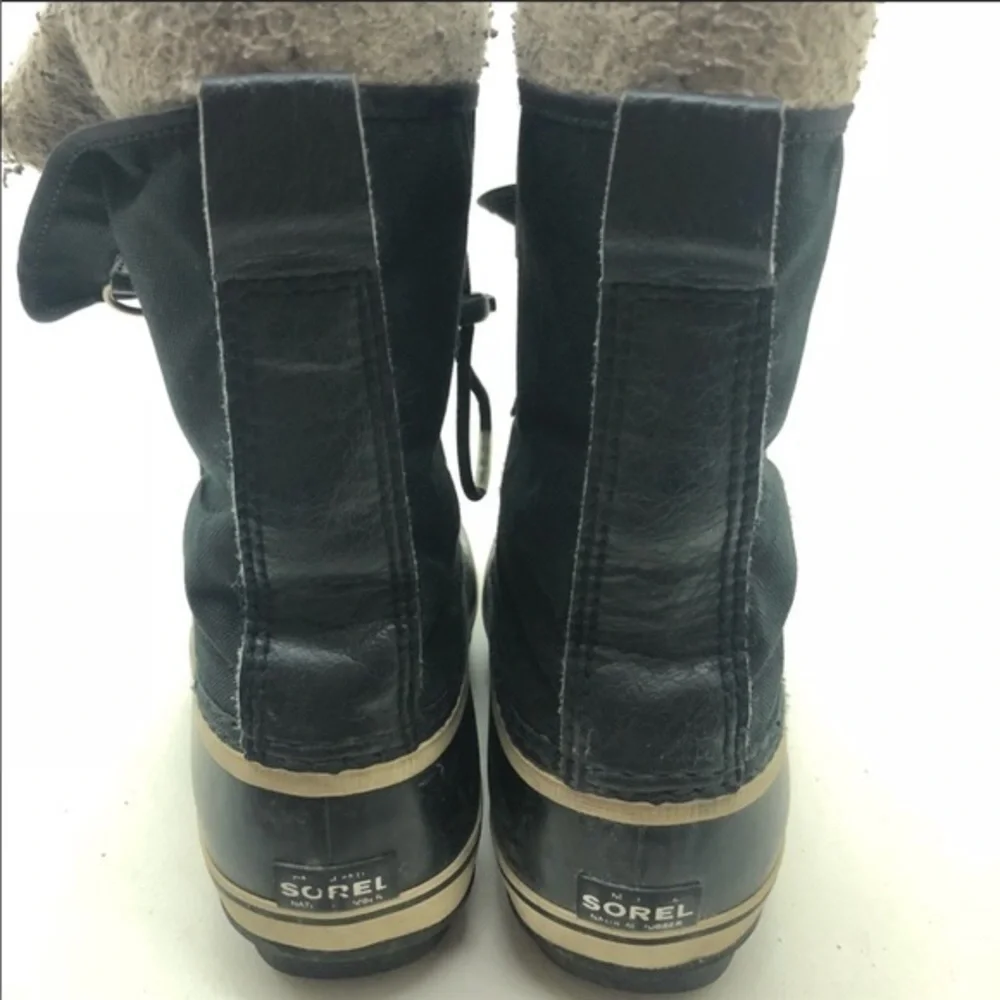 Sorel Winter Waterproof dark brown duck boots